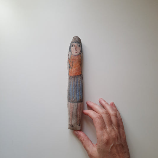 long lady waving